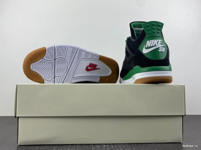 4 DR5415-030 Jordan   Green Retro  SB Black 0102
